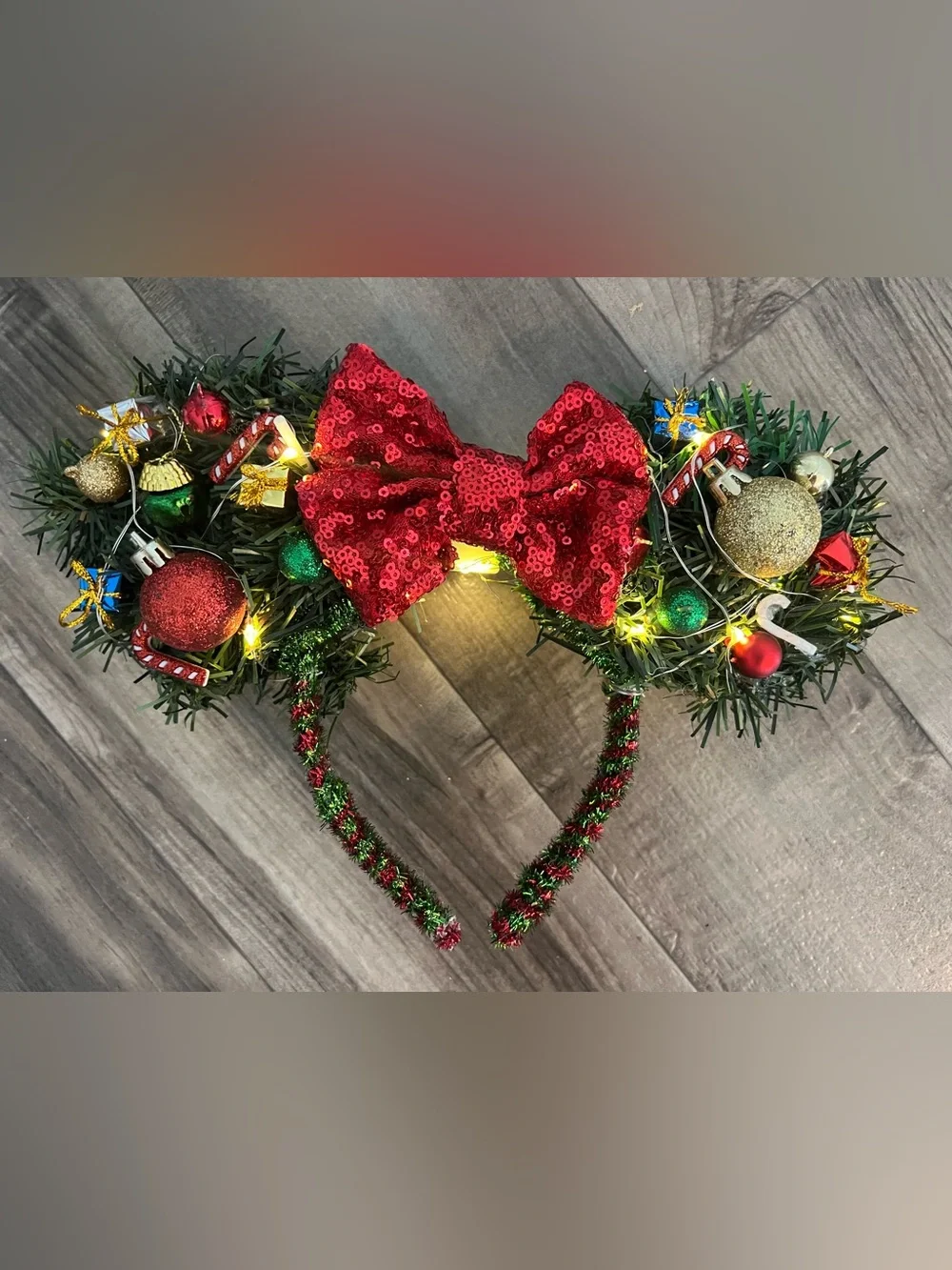 Mini Mouse Ears Holiday Light Up